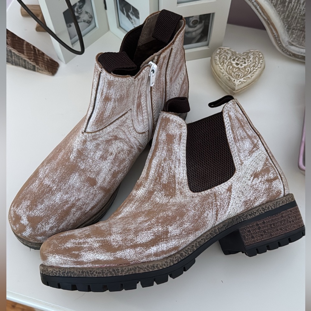 Diba True ankle booties